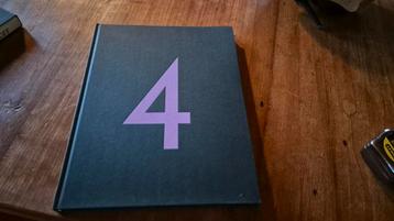 4 inches - Elton John, zonder omskag, hardcover 28 x 36 cm beschikbaar voor biedingen