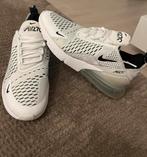 Nike schoenen, zo goed als nieuw!, Kleding | Dames, Schoenen, Ophalen of Verzenden, Zo goed als nieuw, Sneakers of Gympen