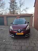 Renault Grand Scenic 1.2 TCE 85KW 5P 2015 Rood lees tekst!, Auto's, Renault, Voorwielaandrijving, 74 €/maand, 4 cilinders, Origineel Nederlands