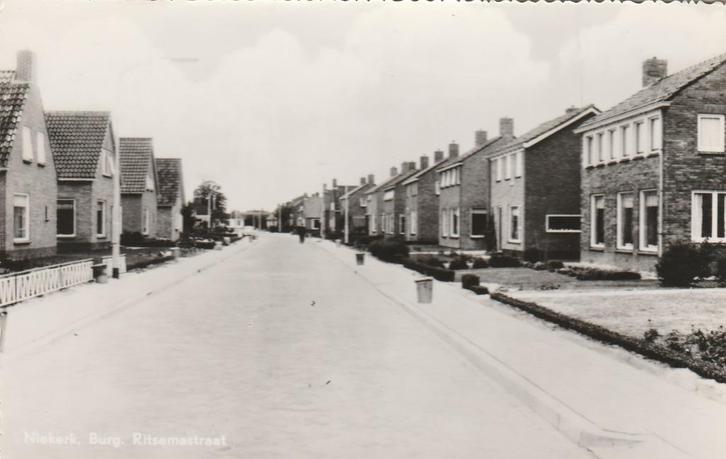 NIEKERK Burg. Ritsemastraat, Verzamelen, Ansichtkaarten | Nederland, Ongelopen, Groningen, 1960 tot 1980, Verzenden