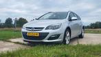 Zeer nette 1.4 opel astra j tourer met 14 maand APK., Auto's, Voorwielaandrijving, Stof, Zwart, 4 cilinders