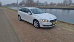 Volvo V60 T3 150pk Powershift 2014 Wit, Auto's, Stof, Zwart, 4 cilinders, Wit