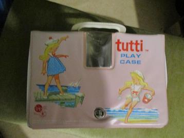  Vintage  barbie Tutti  koffertje mattel beschikbaar voor biedingen