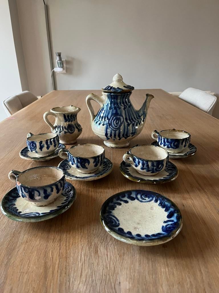 Spaans koffie, thee servies handgemaakt aardewerk, Huis en Inrichting, Keuken | Servies, Zo goed als nieuw, Kop(pen) en/of Schotel(s)