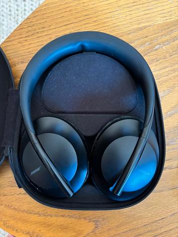Bose 700 noise cancelling headphones beschikbaar voor biedingen