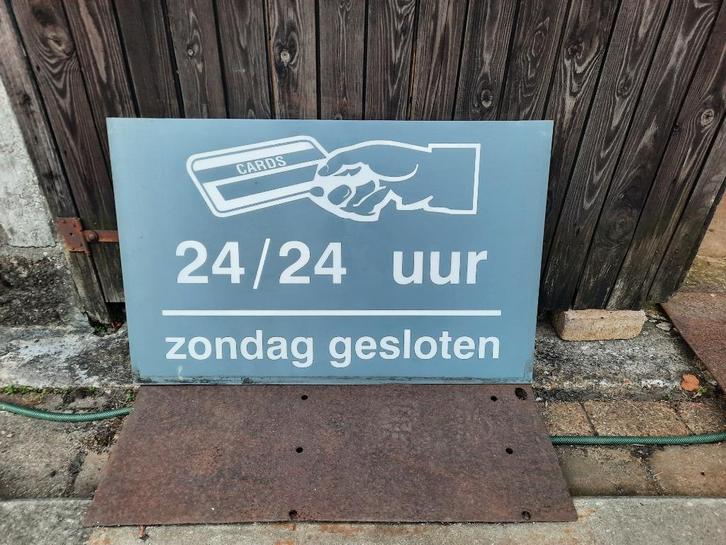 reclame bord uit lichtzuil 24/24 en korting benzine/diesel, Verzamelen, Merken en Reclamevoorwerpen, Gebruikt, Reclamebord, Ophalen