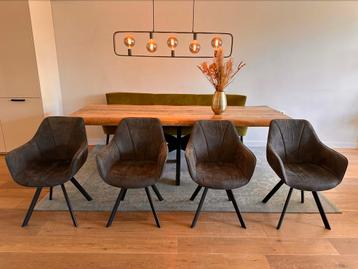 4 Leen Bakker Bas Eetkamerstoelen  beschikbaar voor biedingen