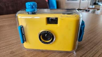 Vintage Onderwater Camera - Geel beschikbaar voor biedingen