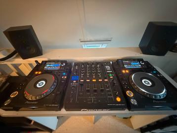 Pioneer DJ Set CDJ-2000 Nexus & DJM-900 Nexus TOPSTAAT beschikbaar voor biedingen