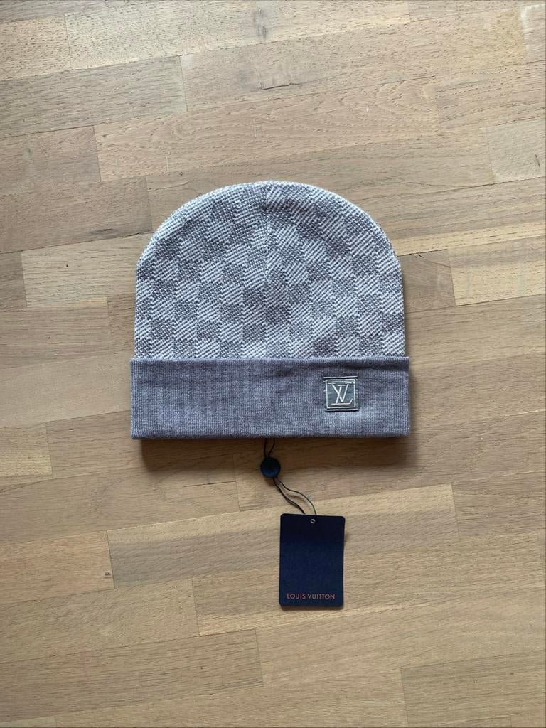 Louis Vuitton Muts Grijs - Nieuwstaat, Ophalen, Nieuw