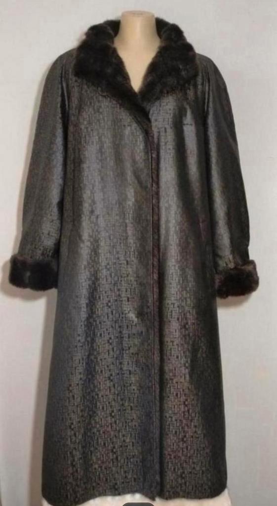 Lange exclusieve jas met faux fur van Jolipel, Kleding | Dames, Jassen | Winter, Zo goed als nieuw, Maat 46/48 (XL) of groter