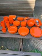 Mepal Camping Servies 70s - 60 Delig Oranje, Huis en Inrichting, Keuken | Servies, Overige materialen, Ophalen of Verzenden, Zo goed als nieuw