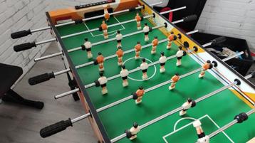 Voetbaltafel Holland beschikbaar voor biedingen
