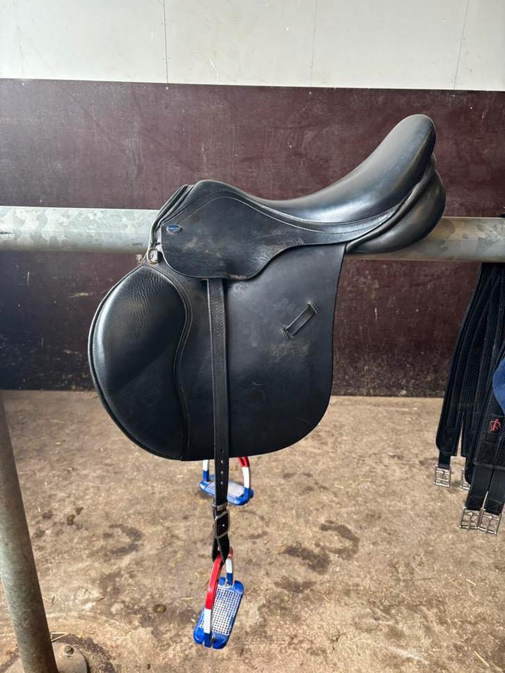 Euroriding springzadel Jade, Dieren en Toebehoren, Paarden en Pony's | Overige Paardenspullen, Gebruikt, Springen, Ophalen