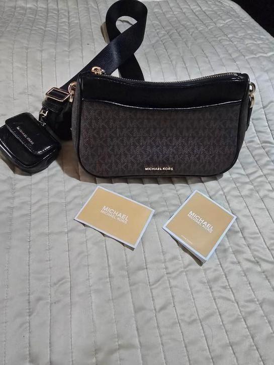 Michael kors Jet Set medium Top Zip cross-Body, Sieraden, Tassen en Uiterlijk, Tassen | Schoudertassen, Zo goed als nieuw, Zwart