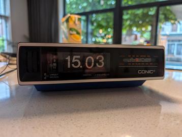 Vintage Conic Flipklok - Jaren 70 Design beschikbaar voor biedingen