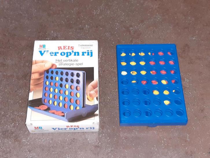 Vier op een rij reis spel 1982 MB nr 2 nieuwstaat, Hobby en Vrije tijd, Gezelschapsspellen | Overige, Zo goed als nieuw, Ophalen of Verzenden
