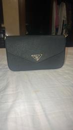 Prada tasjes nieuw!!!, Sieraden, Tassen en Uiterlijk, Tassen | Damestassen, Ophalen of Verzenden, Nieuw, Beige, Handtas