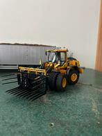 Volvo L60H AT collections 1:32 verbouwd, Ophalen of Verzenden, Zo goed als nieuw, Tractor of Landbouw, Overige merken