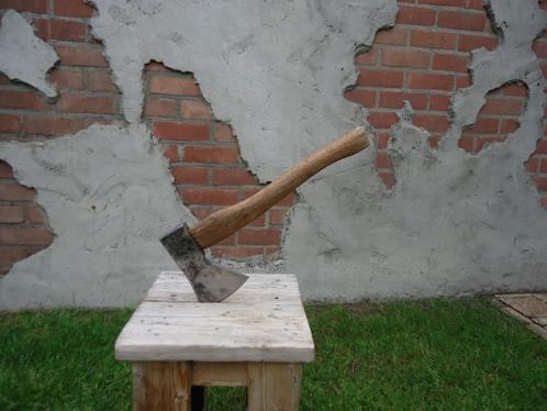 AKS 800 - bijl - snoei - kloof - outdoor - Tuin gereedschap, Antiek en Kunst, Antiek | Gereedschap en Instrumenten, Ophalen of Verzenden