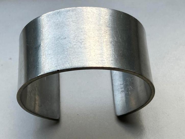 Vintage tin armband, gesigneerd Jorgen Jensen Denmark, cuff, Sieraden, Tassen en Uiterlijk, Armbanden, Gebruikt, Overige materialen