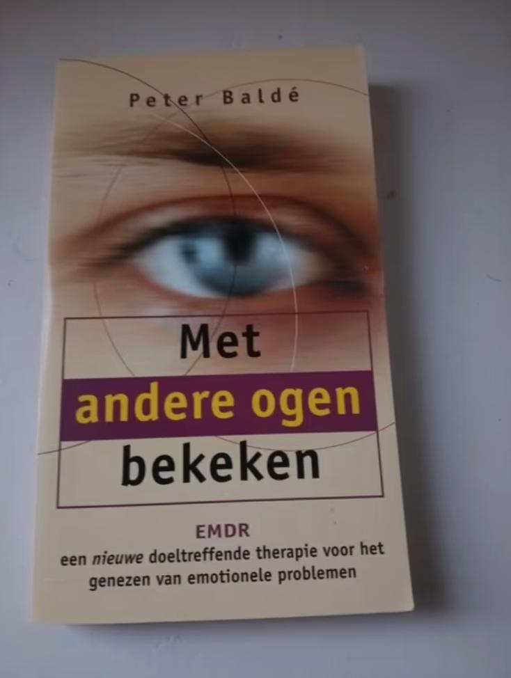 Peter Balde - Met andere ogen bekeken, Ophalen of Verzenden, Zo goed als nieuw