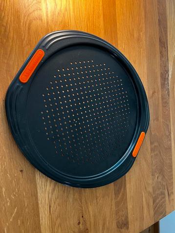 Le Creuset Pizzaplaat beschikbaar voor biedingen