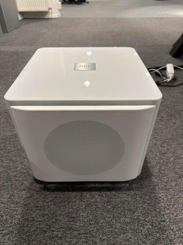 REL T 9 X subwoofer in nieuwstaat. beschikbaar voor biedingen