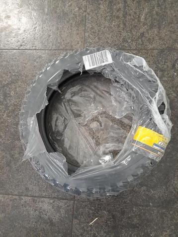 Crossmotor voorband dunlop 90/100-14 beschikbaar voor biedingen