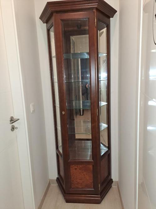 Walnoten vitrine kast, Huis en Inrichting, Kasten | Vitrinekasten, Zo goed als nieuw, 150 tot 200 cm, Minder dan 50 cm, 25 tot 50 cm