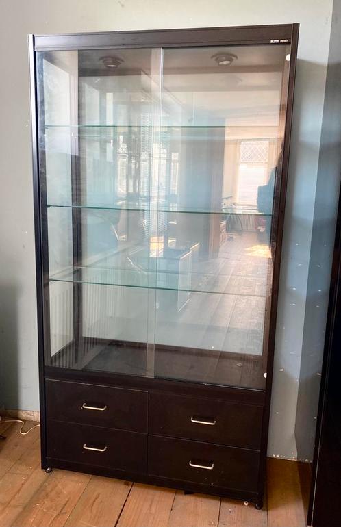 aluminium vitrinekast Siletsy, Huis en Inrichting, Kasten | Vitrinekasten, Gebruikt, 150 tot 200 cm, 100 tot 150 cm, 25 tot 50 cm