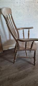 Houten stoel met hoge rugleuning en armleuningen., Antiek en Kunst, Ophalen