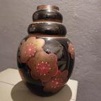 Mooie art deco handbeschilderde vaas van hyaliet glas, gesig, Antiek en Kunst, Antiek | Vazen, Ophalen of Verzenden