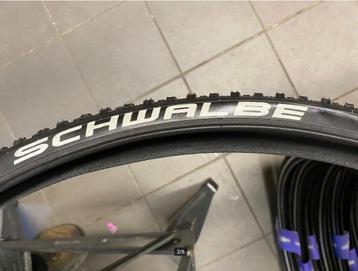 Snorfiets/Fiets/ mounytainbike banden 26 / 28 Inch beschikbaar voor biedingen
