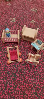 Houten meubeltjes voor babykamer poppenhuis, Poppenhuis, Ophalen of Verzenden, Zo goed als nieuw
