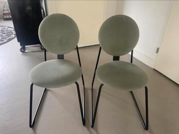 Twee eetkamerstoelen IKEA Manhult groen/zwart