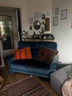 Blauwe velvet vintage boho bank, tweezitter bohemian style, Huis en Inrichting, Gebruikt, Ophalen
