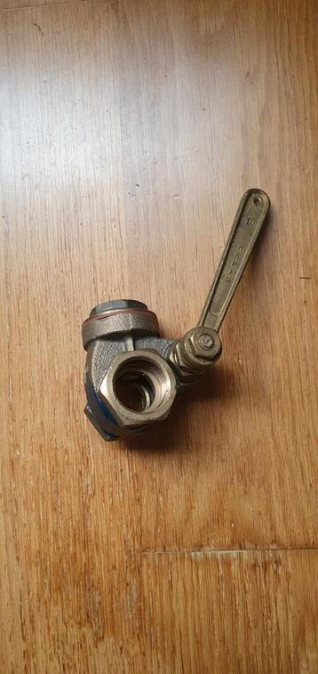 Afsluiter (klep) 1" --11/2 en 2" Messing nooit Gebruikt beschikbaar voor biedingen