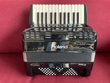 Z.g.a.n. digitale Roland Fr-1X accordeon . 72 bas .  beschikbaar voor biedingen