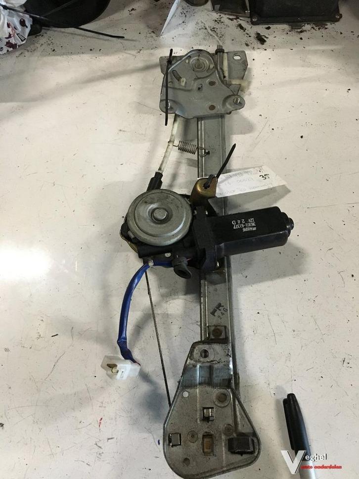 Mazda MX3 1992 Elektr Raammechanisme Rechtsvoor, Auto-onderdelen, Ruiten en Toebehoren, Gebruikt, Ophalen of Verzenden