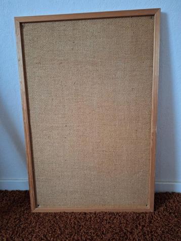 Jute prikbord beschikbaar voor biedingen