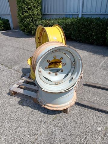 12x24 12x28 velgen 8gaats 275x221 jd valtra  beschikbaar voor biedingen