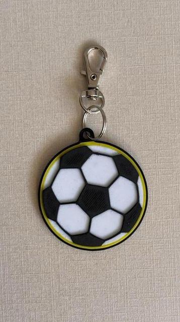 Voetbal Sleutelhanger - Met Naam - Personaliseer zelf! beschikbaar voor biedingen