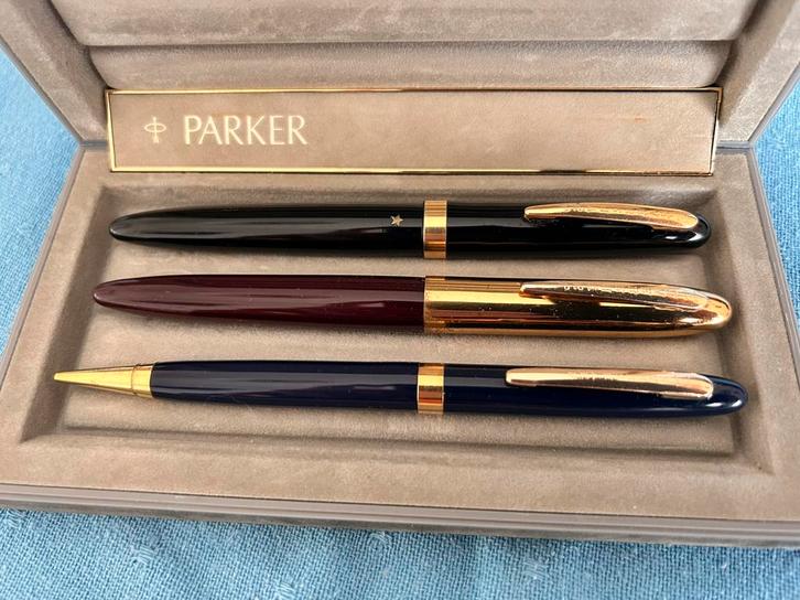 Eversharp Balpennen en een Vulpotlood, Verzamelen, Pennenverzamelingen, Gebruikt, Overige typen, Overige merken, Met doosje, Ophalen of Verzenden