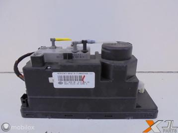 E-KLASSE W210 CENTRALE VERGRENDELINGS POMP A2108002448 beschikbaar voor biedingen