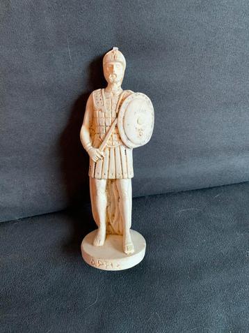 Vintage handgemaakt beeldje van Ares beschikbaar voor biedingen
