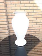Witte Vaas - Elegant Design, Ophalen, Wit, Aardewerk of Porselein, Zo goed als nieuw