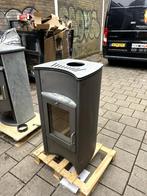 Houtkachel Scan 37-2, Huis en Inrichting, Kachels, Houtkachel, Ophalen of Verzenden, Zo goed als nieuw, Vrijstaand