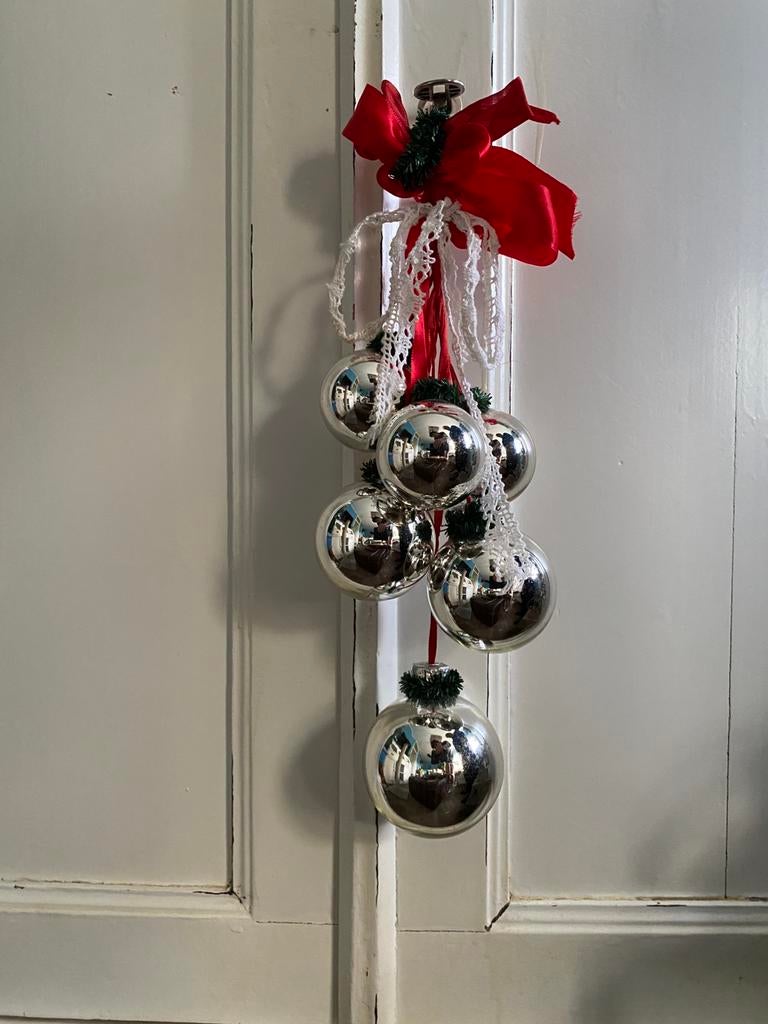 tros kerstballen aanelkaar, mooi !, Ophalen of Verzenden, Gebruikt