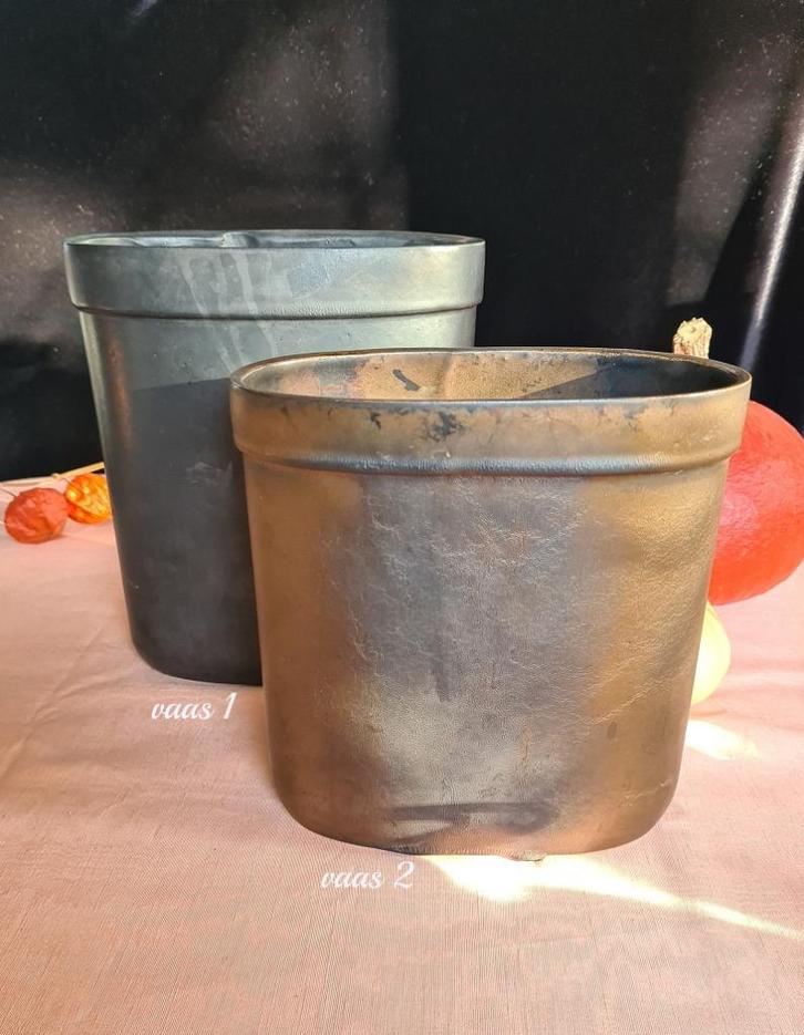 Ecri Living- Masters of Clay- handgemaakt vaas - ovaal.2van2, Huis en Inrichting, Woonaccessoires | Vazen, Zo goed als nieuw, Overige kleuren